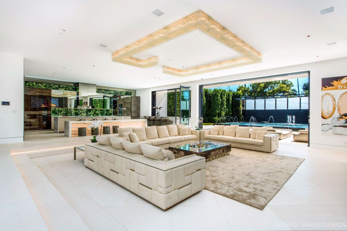 Canon Drive Modern Mansion Livingroom